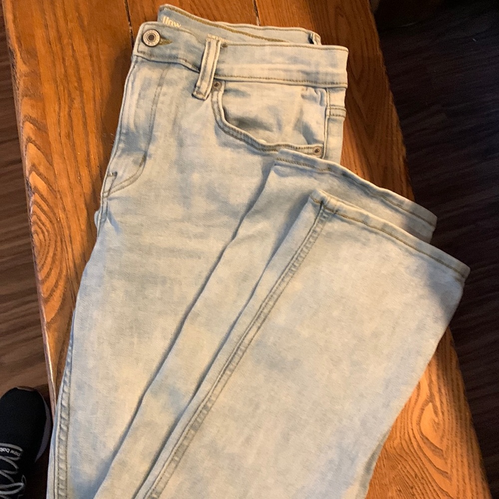Men’s Goodfellow & Co light wash jeans, total flex slim style. 30x32